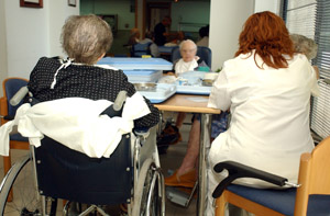 La Plataforma de Serveis d'Atenció a la Dependència ha de servir per millorar l'organització de l'atenció al ciutadà. FdG/Carles Castro