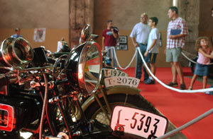 El Museu del Ferrocarril es va omplir amb motos de tots els models. fdg/ rita lamsdorff