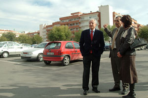 Imatge d'arxiu de la visita del conseller de Justícia al terrenys on es construirà el palau judicial, al barri de Sant Joan. FdG/Carles Castro