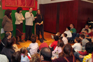 Durant la trobada es va poder veure una representació del Guinyol Didó. fdg/c. castro