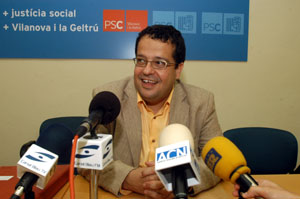 El nou candidat a l'alcaldia en la seva primera trobada amb els mitjans de comunicació. fdg/carles castro