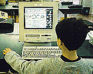 Una imatge cada vegada més habitual a les llars catalanes.