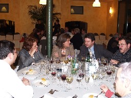 Maria Antonia Trujillo, al costat de l'alcalde de Vilafranca i l'alcaldessa de Sant Cugat. PSC