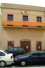 Façana de l'Aliança al centre de Cubelles. fdg/ c. castro