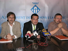 Tomàs Álvaro, Joan Ignasi Elena, i Jordi Valls durant la roda de premsa d'aquest matí.