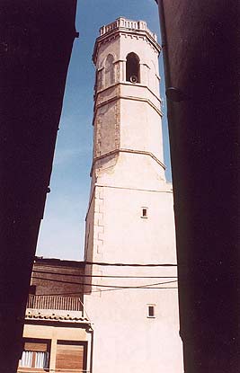El campanar de Vilanova del Camí.