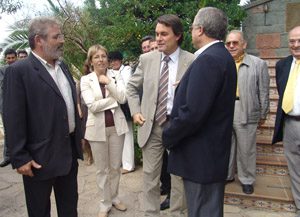 Artur Mas a l'arribada al restaurant La Cucanya on s'ha fet el col·loqui de l'ADEG.