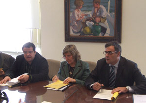 Joan Ignasi Elena, Jordi Baijet i Maria Comellas a la signatura