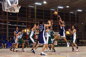 Cara i creu pels homes de Xavi Villanueva. fdg/ marcel fabra