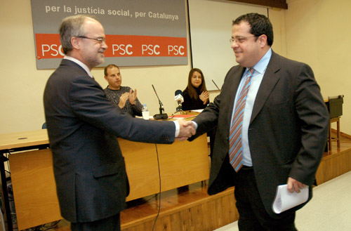 El conseller Antoni Castells amb Joan Ignasi Elena al finalitzar l'acte. fdg/rita lamsdorff