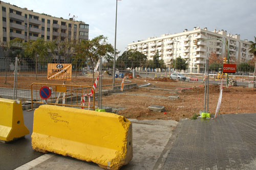 Imatge de les obres que s'estan realitzant a la plaça de la Moixiganga. fdg/Rita Lamsdorff