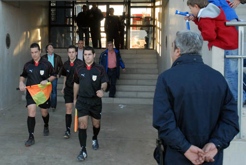 Els protagonistes del partit. fdg/miquel vall