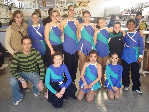 D'esquerra a dreta, de darrera cap a davant: Carla, Tatiana, Ariadna, Sara, Clàudia, Anna, Karina, Tamara, Sònia i Carla