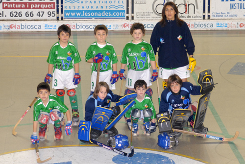 Plantilla del Pre-Benjamí B del CP Vilanova - l'Ull Blau. fdg/ carles castro