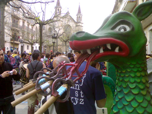 El Drac de Vilanova a la trobada del bestiari de la vegueria a Vilafranca. foto: J.I. Gómez