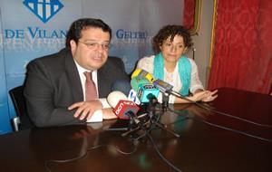 L'alcalde de VNG, Joan Ignasi Elena i la segona tinent d'alcalde, Iolanda Sánchez