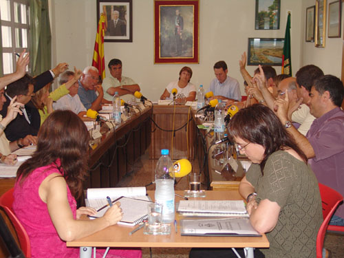 L'aprovació del cartipàs i la creació de la figura del gerent van ser dos dels punts més importants del ple d'ahir a Cubelles