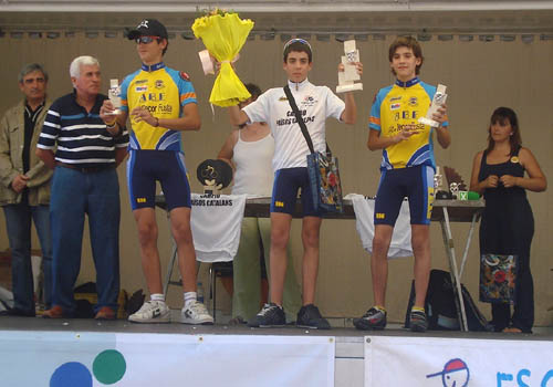 Dani Gines, Marc Muñoz i Isaac Carbonell al podium d'infantils.