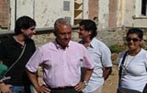 Els regidors populars al solar ocuppat