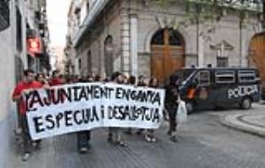 Els manifestants van recorrer els carrers del centre de la ciutat