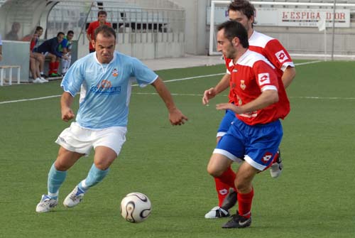 David Avila autor de la jugada que ha acabat transformant Ibrahim i ha suposat l'únic gol del partit. fdg/ miquel vall