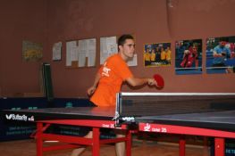 Albert Soler escalfa a Naron(Galicia)