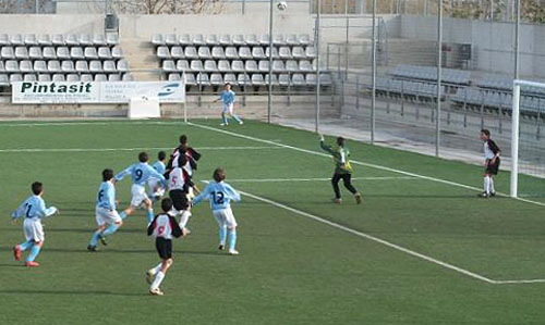 Imatge d'arxiu d'un partit del planter del futbol vilanoví