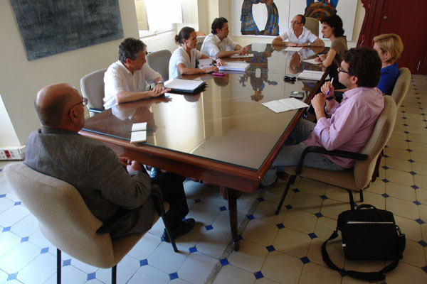 Sitges.cat. Reunió de Miquel Forns amb la plataforma SOS Sitges