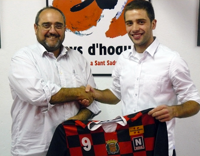 Premsa Noia. Jaume Esteve, president del Noia, amb el nou fitxatge, Jaume Farrés