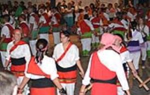 Trobada de Boges. Aniversari de la colla de bastons noies