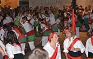 Trobada de Boges. Aniversari de la colla de bastons noies