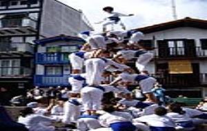 Pira de Nou a Hondarribia