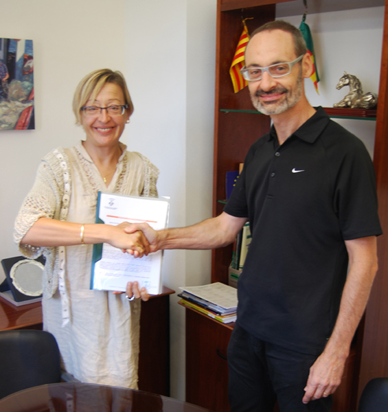 Ajt Cubelles. Signat el contracte del projecte de la nova biblioteca 