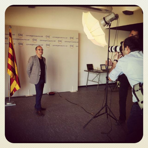 CiU. Carles Campuzano durant la sessió de fotos als candidats