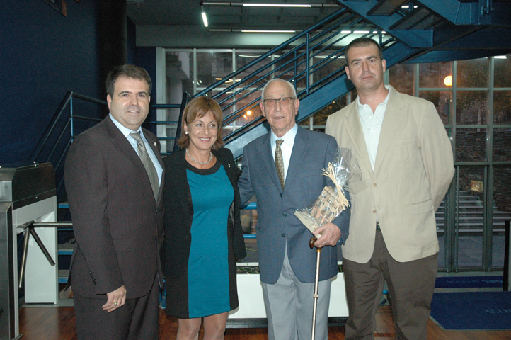 Ajt Cubelles. Exposició d’Antoni Pineda al Palau de Gel d’Andorra 