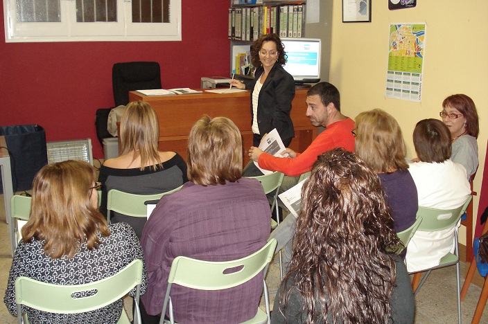 Ajt Sant Pere de Ribes. Comerciants de la UCER, al seminari Pensa en positiu: vendràs més