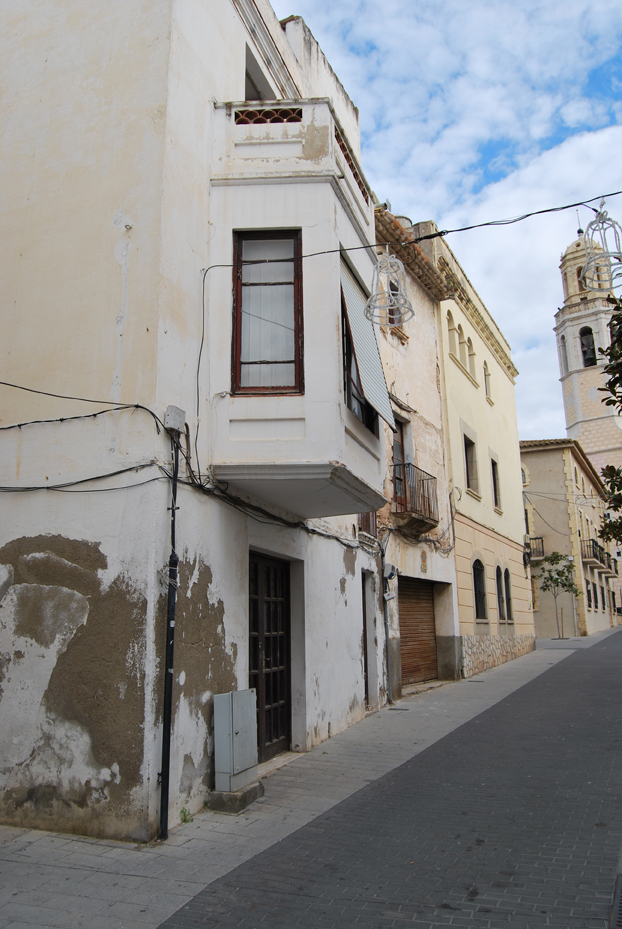 VD. Les cases del carrer de la Pau amb cantonada carrer Major