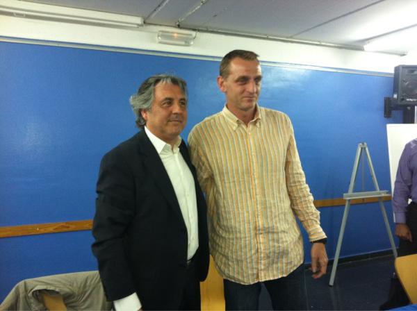 Campuzano, el dia de la seva presentació, aleshores amb Teo Traveria de president
