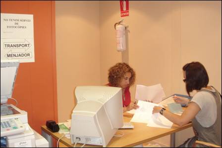 CC Garraf. El Consell Comarcal del Garraf gestiona els ajuts de menjador i transport escolar