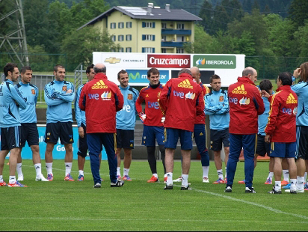 RFEF . 'La Roja' entrena a Schruns