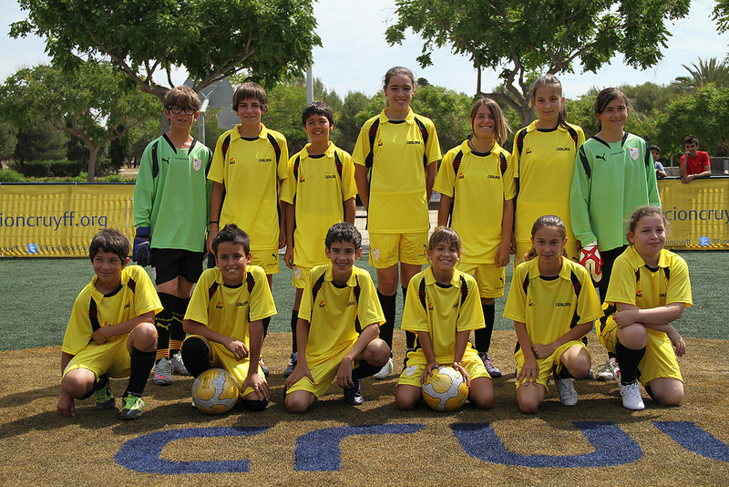 Ajt Vilanova i la Geltrú . La Selecció Catalana de Cruyff Courts entrena a Vilanova i la Geltrú 