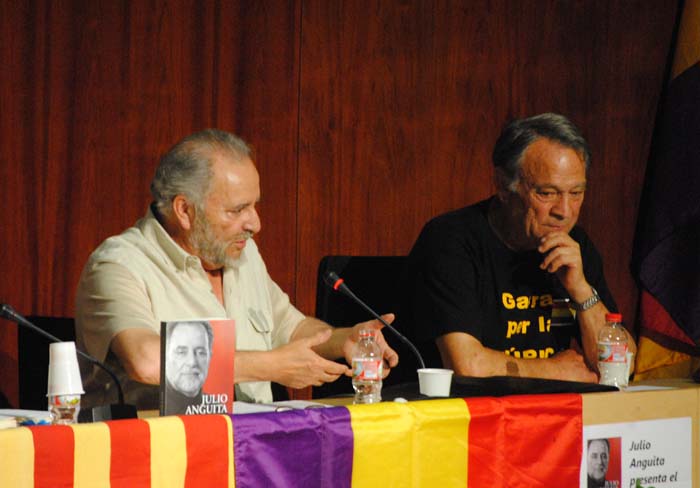 VD. Èxit de convocatòria de Julio Anguita a Vilanova