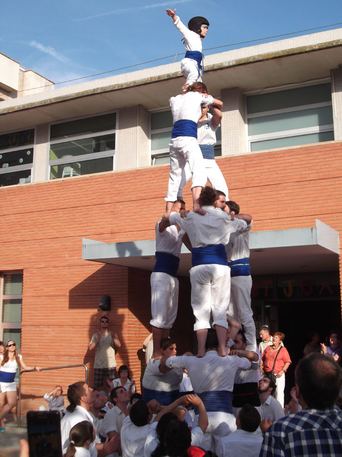VD. Tres obert dels Falcons de Vilanova