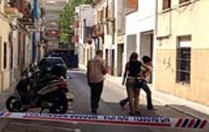 VD. Els mossos d'esquadra investigant al lloc dels fets