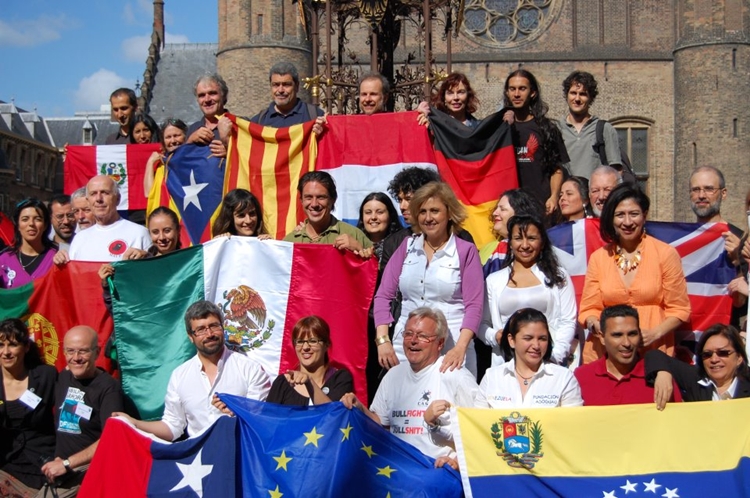 VD. Representants de diverses nacions, a la cimera de la Haia