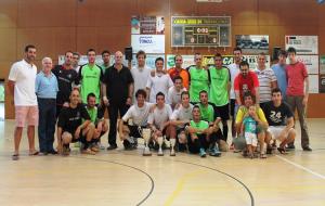 Imatge de grup amb els tres equips participants