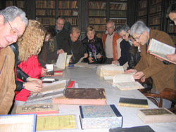 Ajt Vilanova i la Geltrú. La biblioteca Víctor Balaguer ofereix la possibilitat de visitar els seus fons 