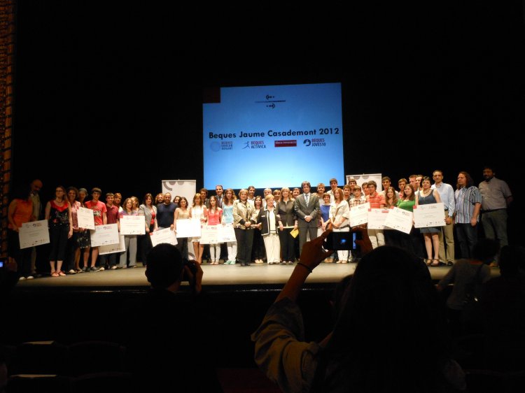 VD. Entrega de beques