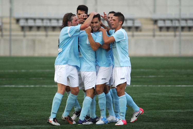 Miquel Vall. Els jugadors del Vilanova, celebrant l'empat