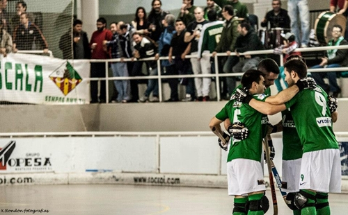 El Vilanova, celebrant la tercera victòria seguida
